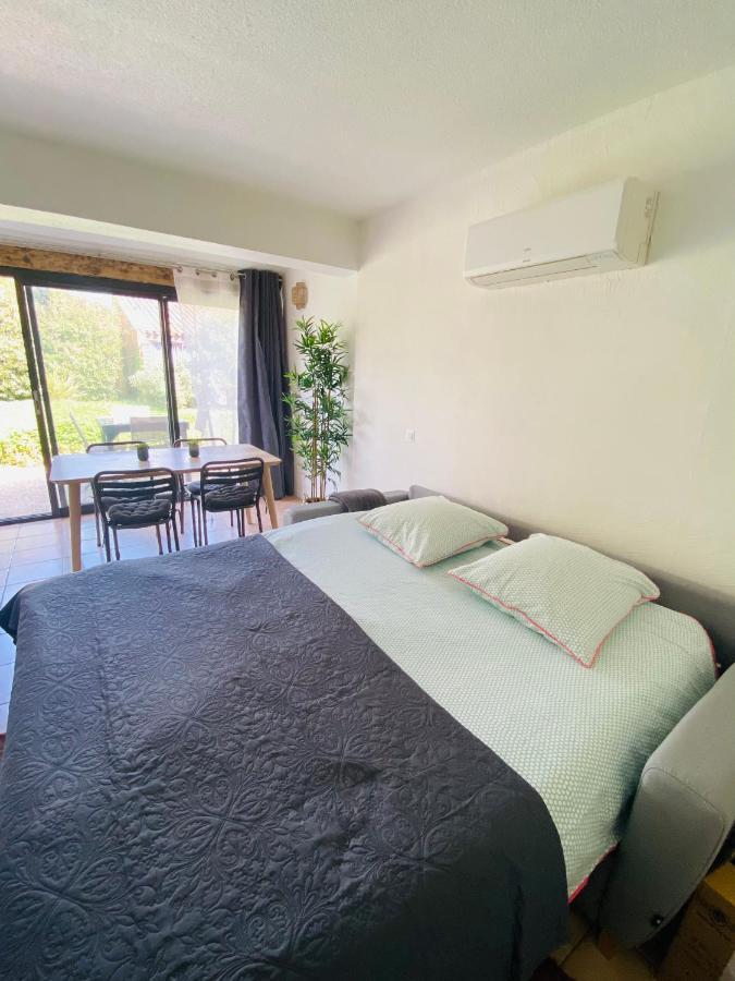 Appart dans résidence avec Piscine à Arles Extérieur photo